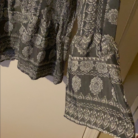 Top - Picture 2 of 2